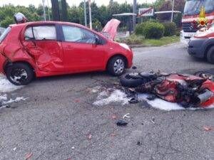 Varedo motociclista incidente 