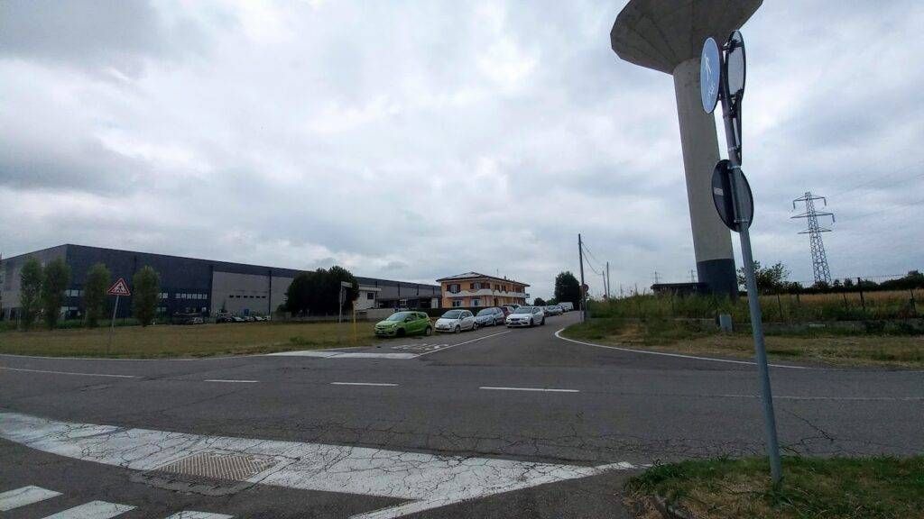 Lazzate rotonda tangenziale