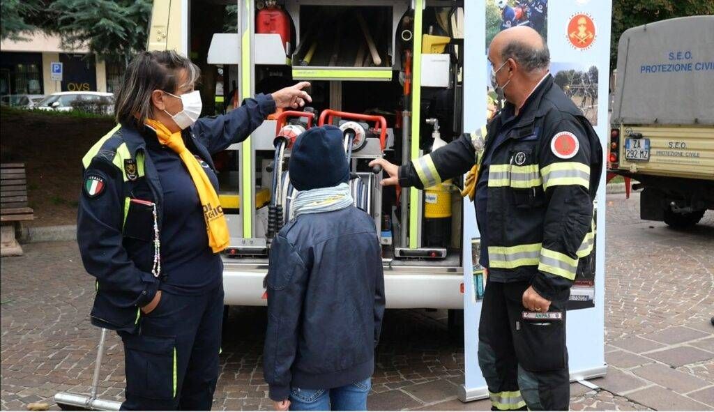 “Io Non Rischio” a Bollate, i volontari della Protezione Civile in piazza con buone pratiche I VIDEO Cattura 4 1024x591