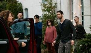 gold digger per episodio 4 julia ormond ben barnes credits sky italia 300x175
