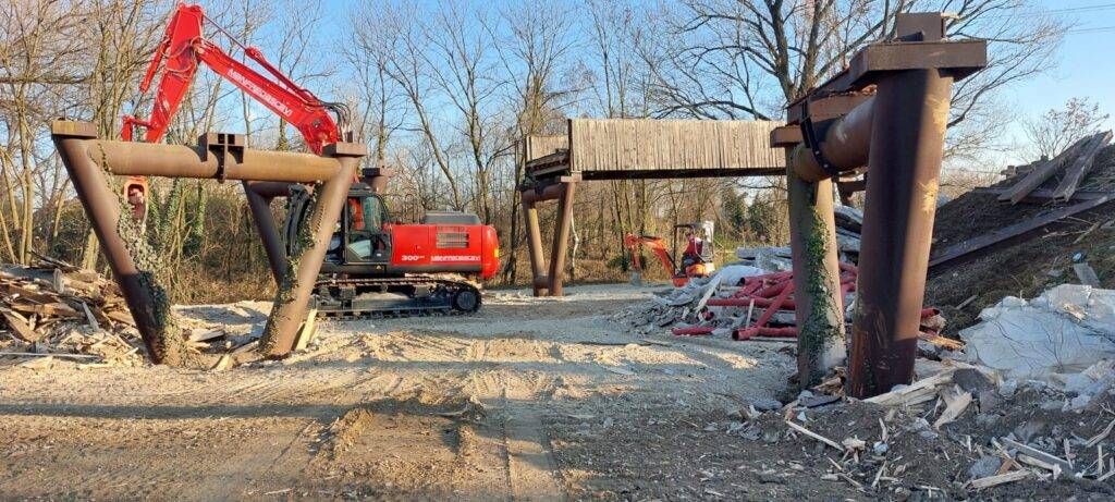 Passerella chiusa a Paderno, un anno dopo: “Lavori sospesi, modifiche al progetto” passerella paderno 1 1024x461