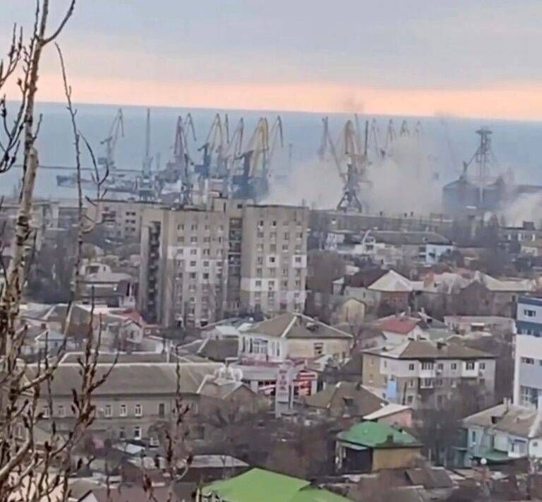 Iryna dall’Ucraina scrive all’amica di Caronno: “Siamo bloccati, aiutateci” Ucraina Finestra 768x711