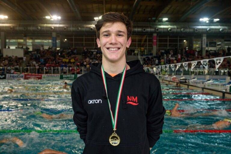 Garbagnate, Tommaso Grandini vince 2 ori e 1 argento ai Nazionali giovanili di nuoto di Riccione grandini 768x511