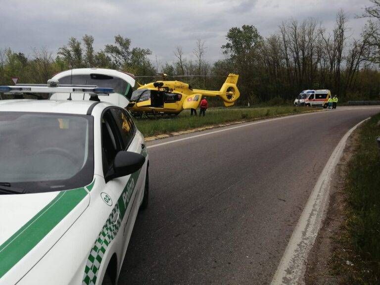 Incidente tra Garbagnate e Senago: atterra l’elisoccorso nel parco Groane incidente senago garbagnate 768x576