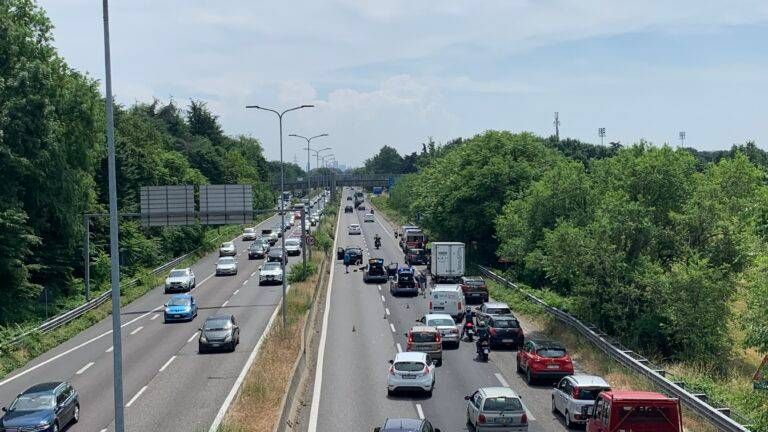 Milano-Meda bloccata verso Milano: incidente ed elisoccorso a Paderno 4F98D5F7 522D 4171 8A6E C4BE4D3E983B 768x432