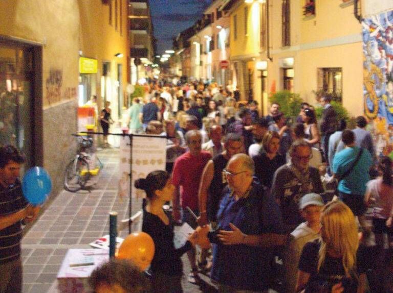 Novate, tornano i giovedì sera con i negozi aperti Novate giovedì sera aperti