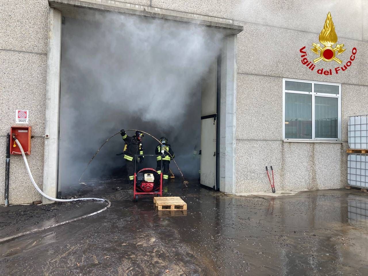 incendio uboldo chimica video