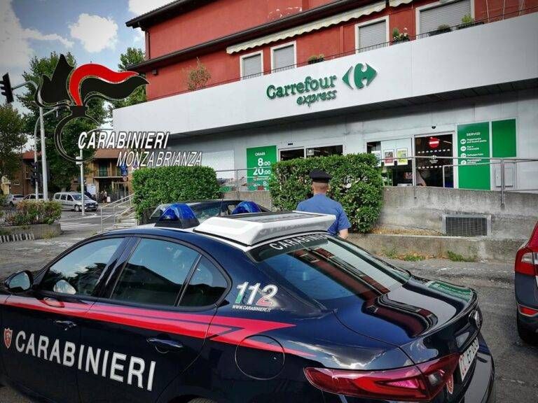 Rapina al Carrefour di Seveso a Ferragosto: “Dacci i soldi e non piangere” rapina carrefour seveso 768x576
