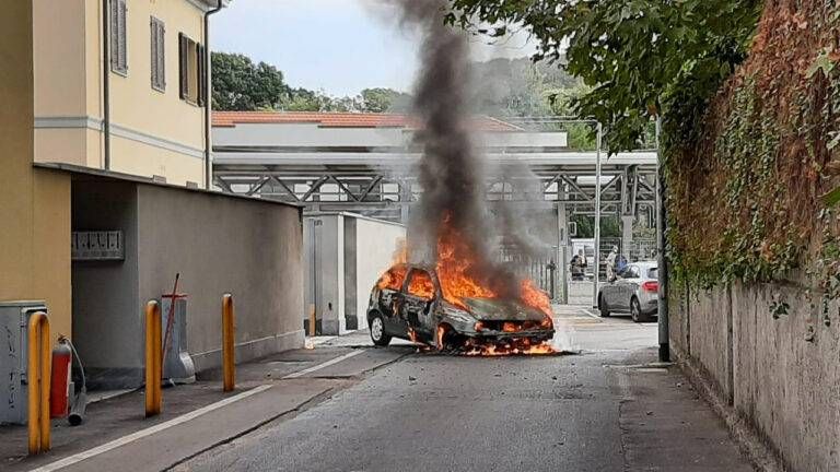 auto incendio paderno 768x432