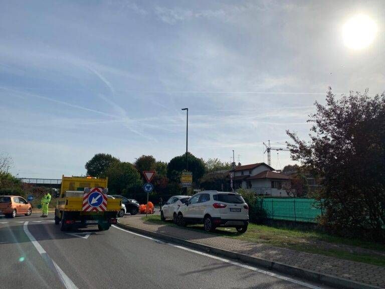 Limbiate ciclista investito