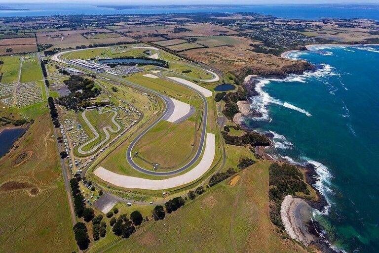 moto IL CIRCUITO 768x512