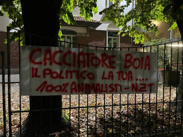 Caccia ai cinghiali: proteste animaliste a Rovellasca -VIDEO 7A5BD70B A7DD 46AA B289 0AEA720A75EC 768x576