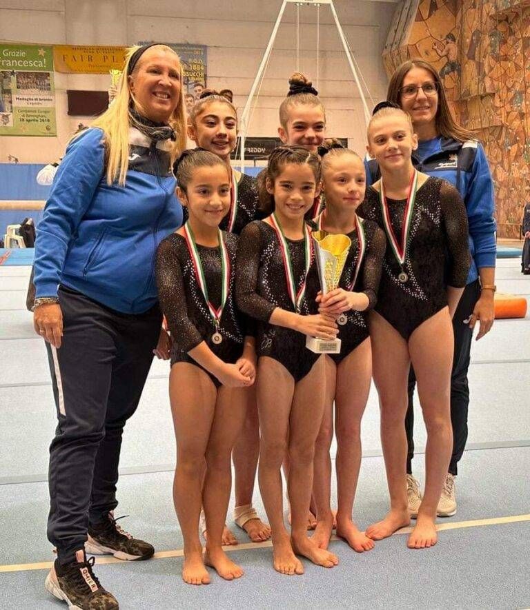 Ginnastica Arese, doppia vittoria a Mortara X SITO SG GINN squadra GOLD 2 768x885