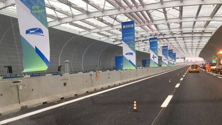 Inaugura la Rho-Monza (con La Russa e Salvini): “Fontana venga ad abitare a Paderno” rho monza paderno 768x432