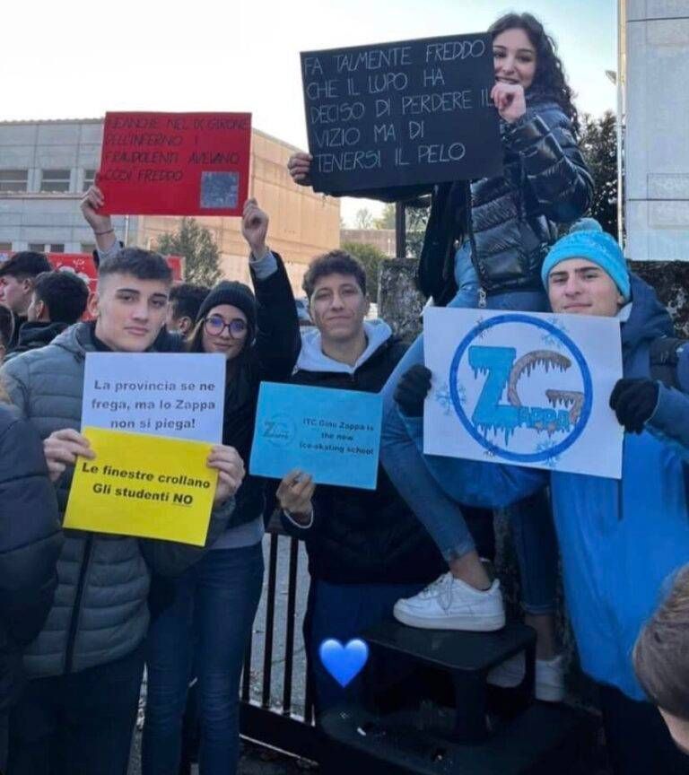 sarono sciopero 2 e1669286593618 768x864