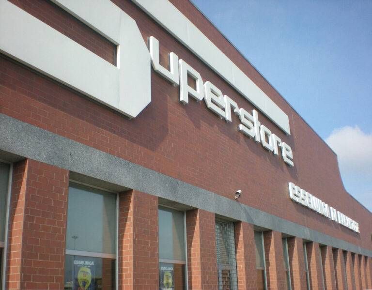 Baranzate Esselunga ricominciato dialogo