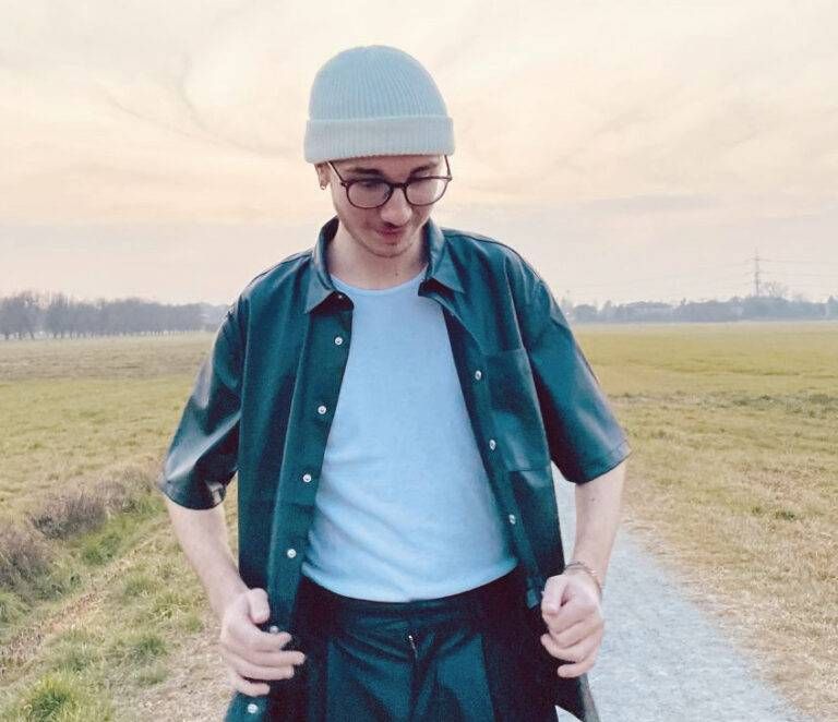 Bollate, Andrea debutta con un pop moderno Bollate Andrea pop moderno