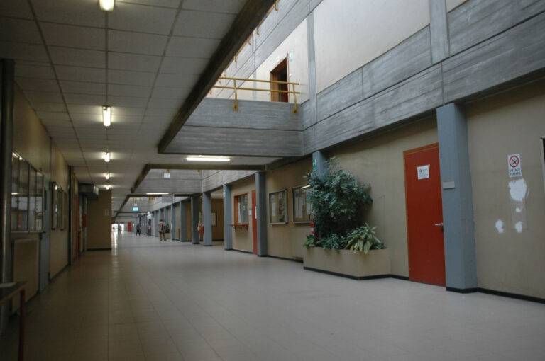 Bollate, studenti del Primo Levi bloccati a Berlino Bollate studenti bloccati Berlino