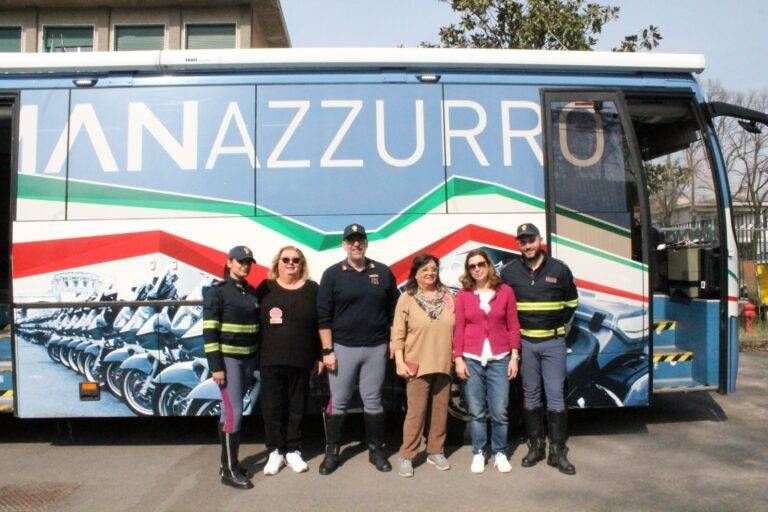 Rosa Cangiano terza da dx 768x512