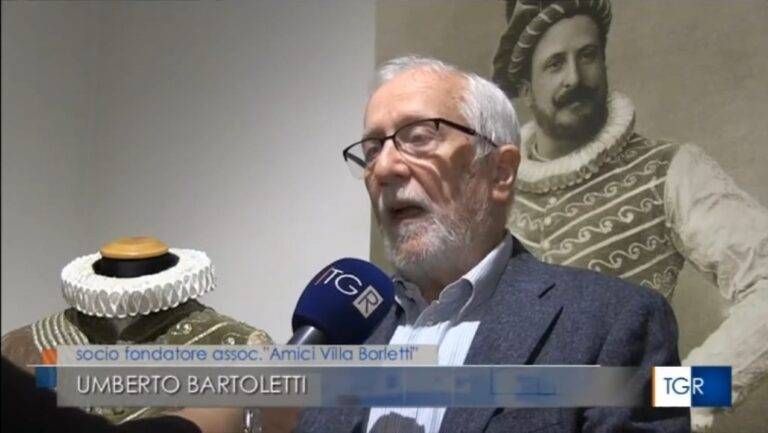 Raitre a Origgio per la mostra sui costumi del baritono dei re mostra 2 768x433