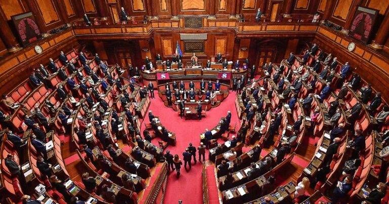Testimoni dei diritti: studenti di Saronno oggi premiati in Senato senatoaula 768x403