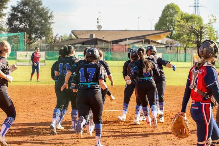 SOFTBALL Attimo del trionfo saronnese 768x512