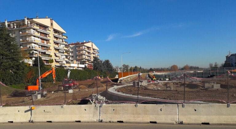 Bollate rinviata apertura complanare