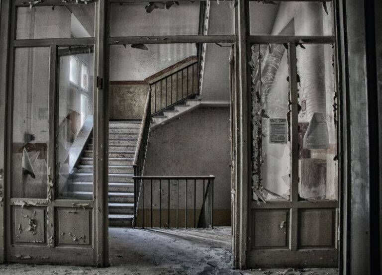 Garbagnate ragazzi fumogeni ospedale