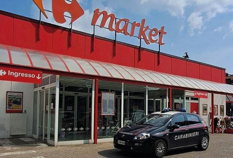 Senago finge sordomuto soldi