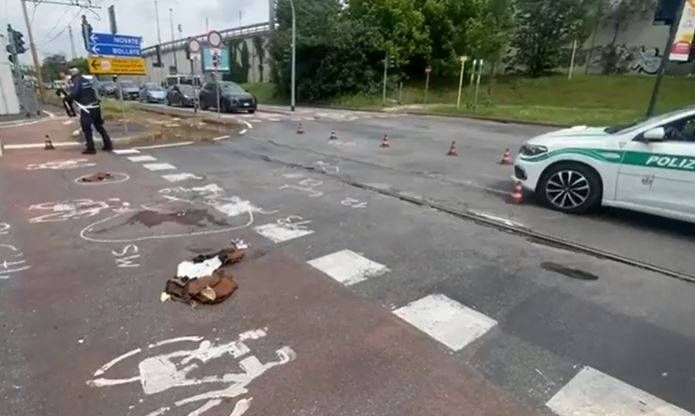 Uomo in bicicletta di Cormano travolto e ucciso da autotreno a Milano cormano bicicletta comasina