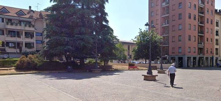 La cena dei colori a Bollate: si porta il cibo da casa e si apparecchia in piazza bollate piazza aldo moor