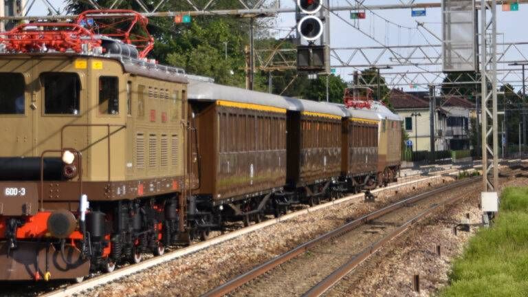 treno storico milano laveno 768x432