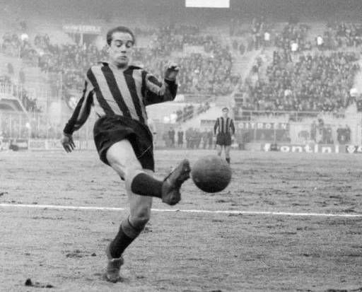 Luis Suarez, camera ardente a Cormano prima del funerale domani a Milano Luis suarez cormano