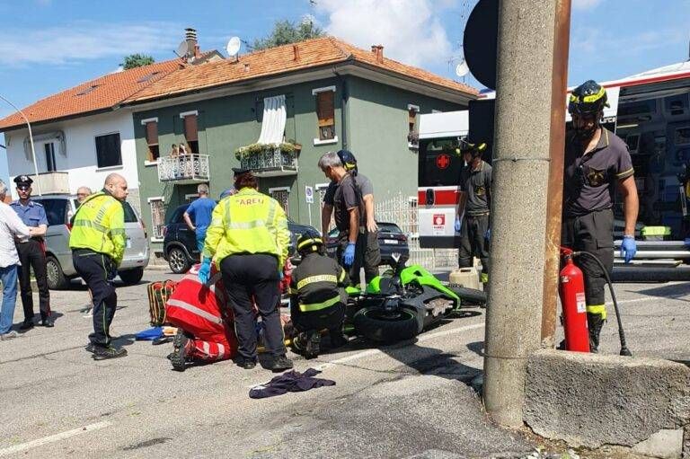 Incidente a Solaro sulla Saronno-Monza, scontro tra auto e moto Incidente solaro saronno-monza