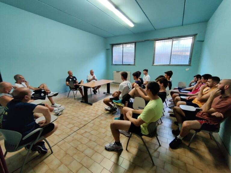 BASKET SERIE B SARONNO DISCORSO PRES VAGHI 768x576