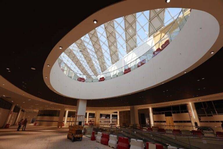 Merlata Bloom, inaugurati i negozi: da Decathlon al nuovo fast food vegano Neat Burger Merlata Bloom Milano