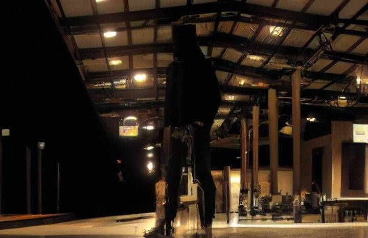 Cesate, giovane aggredito in stazione, botte per rubare portafogli, telefono e scarpe aggredito stazione cesate