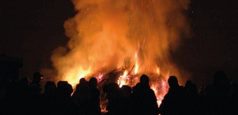 Bollate Regione difendere falò