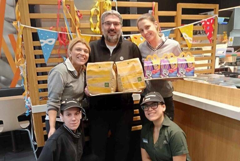 Da McDonald’s pasti caldi ai bisognosi McDonald’s pasti caldi bisognosi