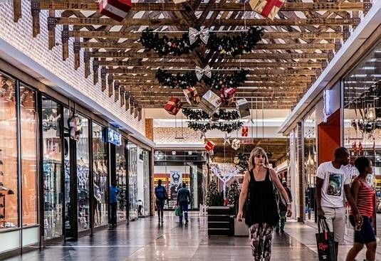Rincari e regali di Natale, le ultime ricerche del mercato in Lombardia rincari feste natale lombardia