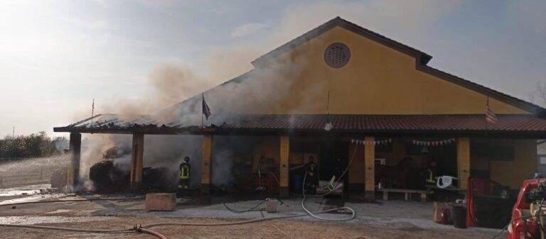 Limbiate SOlaro incendio azienda agricola