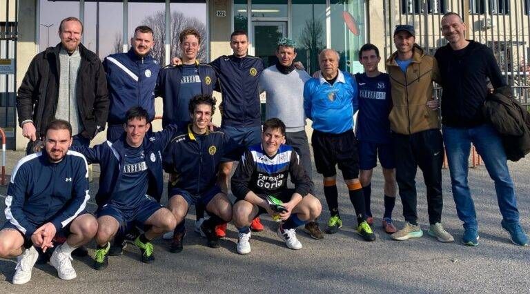 Caronno, sfida a calcio fra oratorio e ragazzi del carcere calciatori 768x426