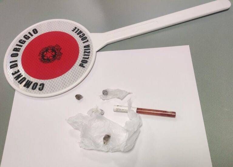 Uboldo, con l’hascisc vicino a scuola: minorenne fermato dai vigili droga sequestrata 768x552