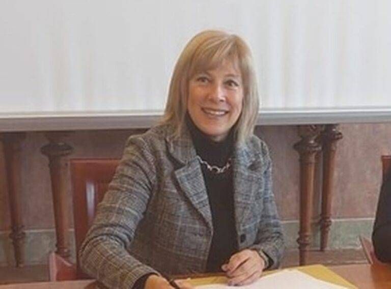 Castellanza, sindaco morto dopo la celebrazione del 25 aprile, aveva solo 50 anni sindaco castellanza mirella cerini