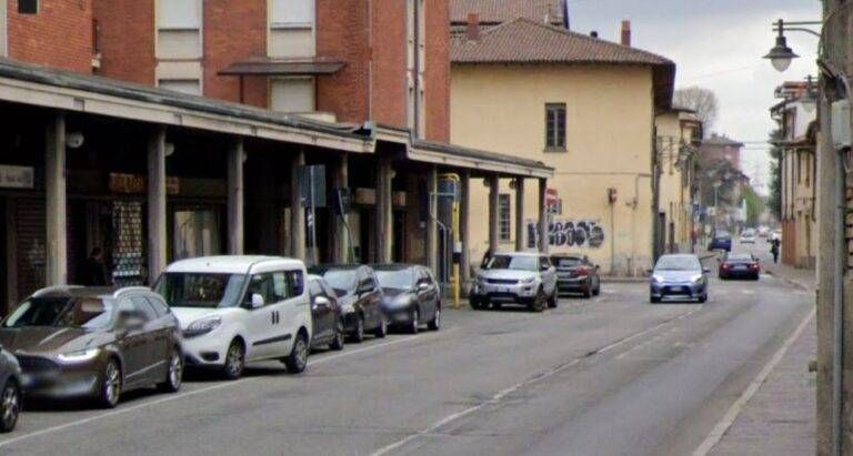 Bollate, cantiere in via Magenta, lavori fino a novembre: nuovi arredi, piante, marciapiedi Bollate via Magenta