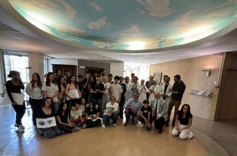 compagni marta felpe poltrone