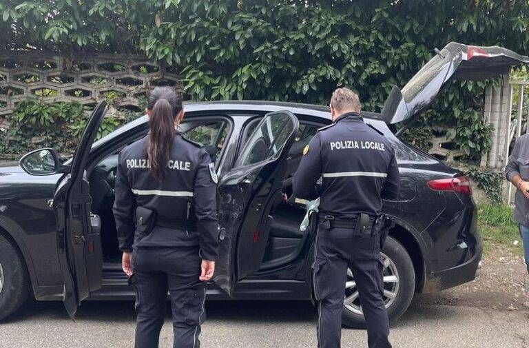 Cogliate, inseguiti da Polizia locale abbandonano auto con fucile, proiettili e materiale per lo spaccio Cogliate inseguimento fucile