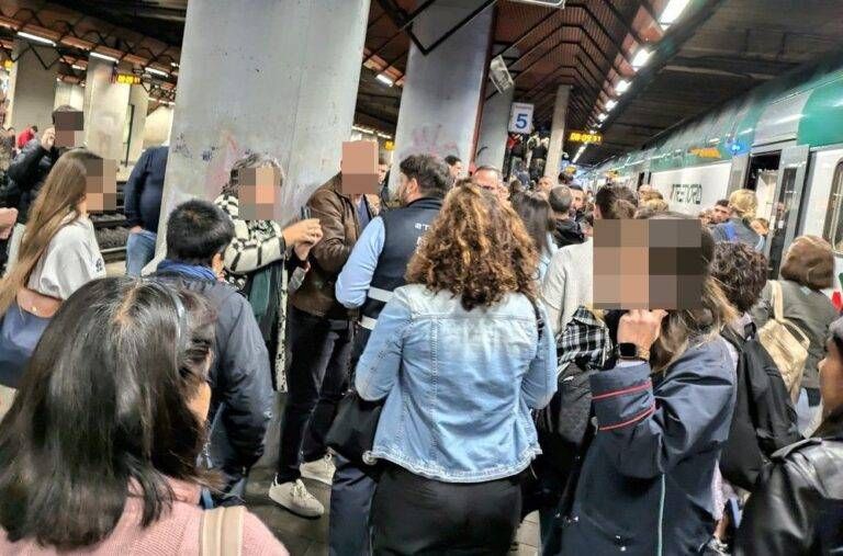 trenord saronno bovisa