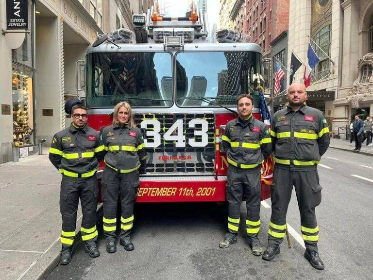 Vigili del fuoco da Lazzate sfilano coi colleghi di New York Lazzate vigili del fuoco New York