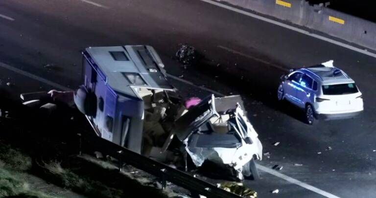 camper contromano taxi